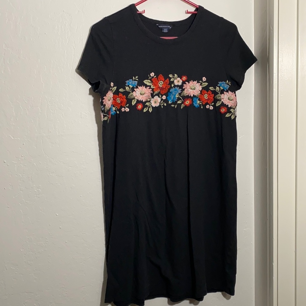 AE Floral Black T-Shirt Dress
